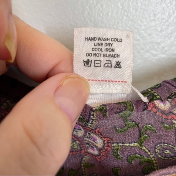 Anthropologie Lux Sheer Purple Floral Pullover Top w/Gold Embroidery Front Sz M - Picture 11 of 11